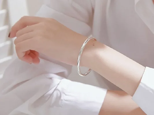 size cổ tay đeo vòng tay