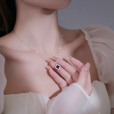 mẫu vòng tay bạc đẹp cho nữ