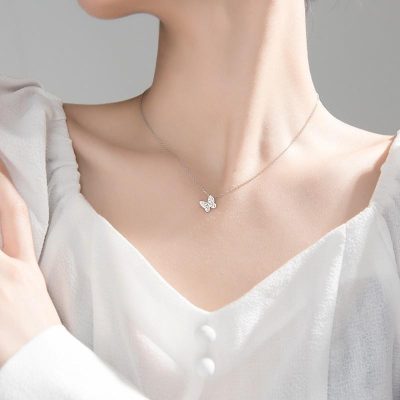 Đeo vòng cổ bạc có tác dụng gì