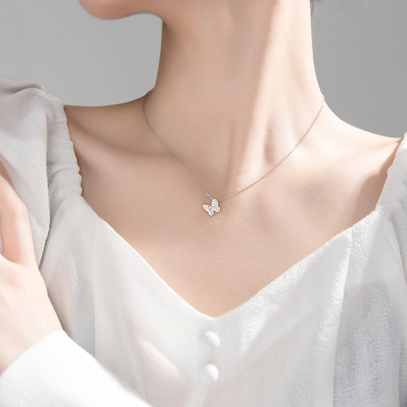 Đeo vòng cổ bạc có tác dụng gì