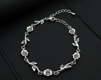 Những nhánh hoa nhỏ – mềm mại, thanh thoát và đầy nữ tính